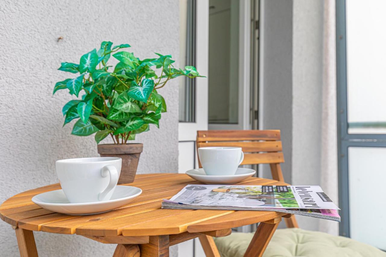 Fewo1846 - Kommood - Zentral Gelegenes Studio-apartment Mit Balkon Im Hochparterre Apartment Flensburg