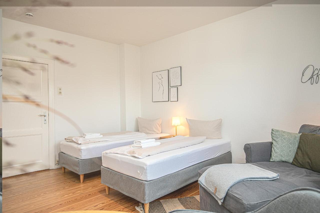 Fewo1846 - Kommood - Zentral Gelegenes Studio-apartment Mit Balkon Im Hochparterre Apartment